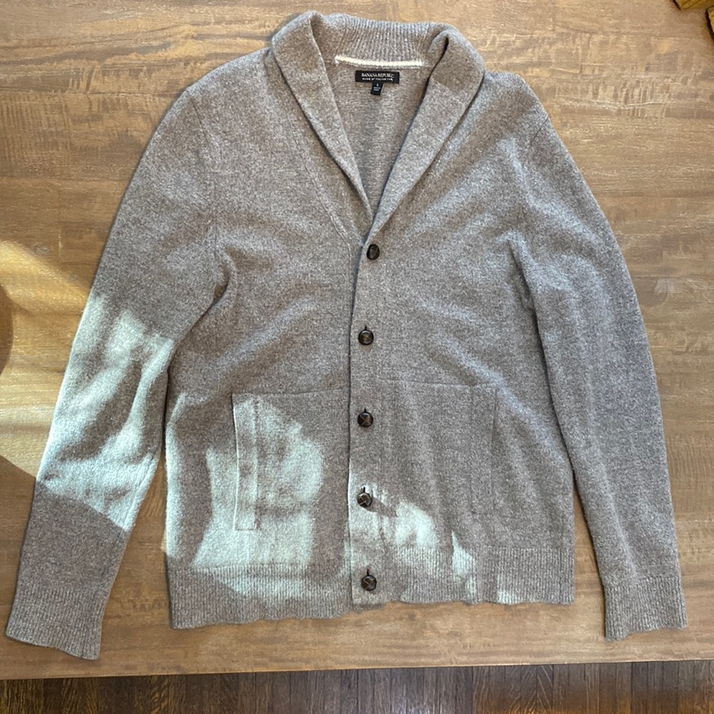 Men’s Banana Republic Wool Cardigan Sweater, size L